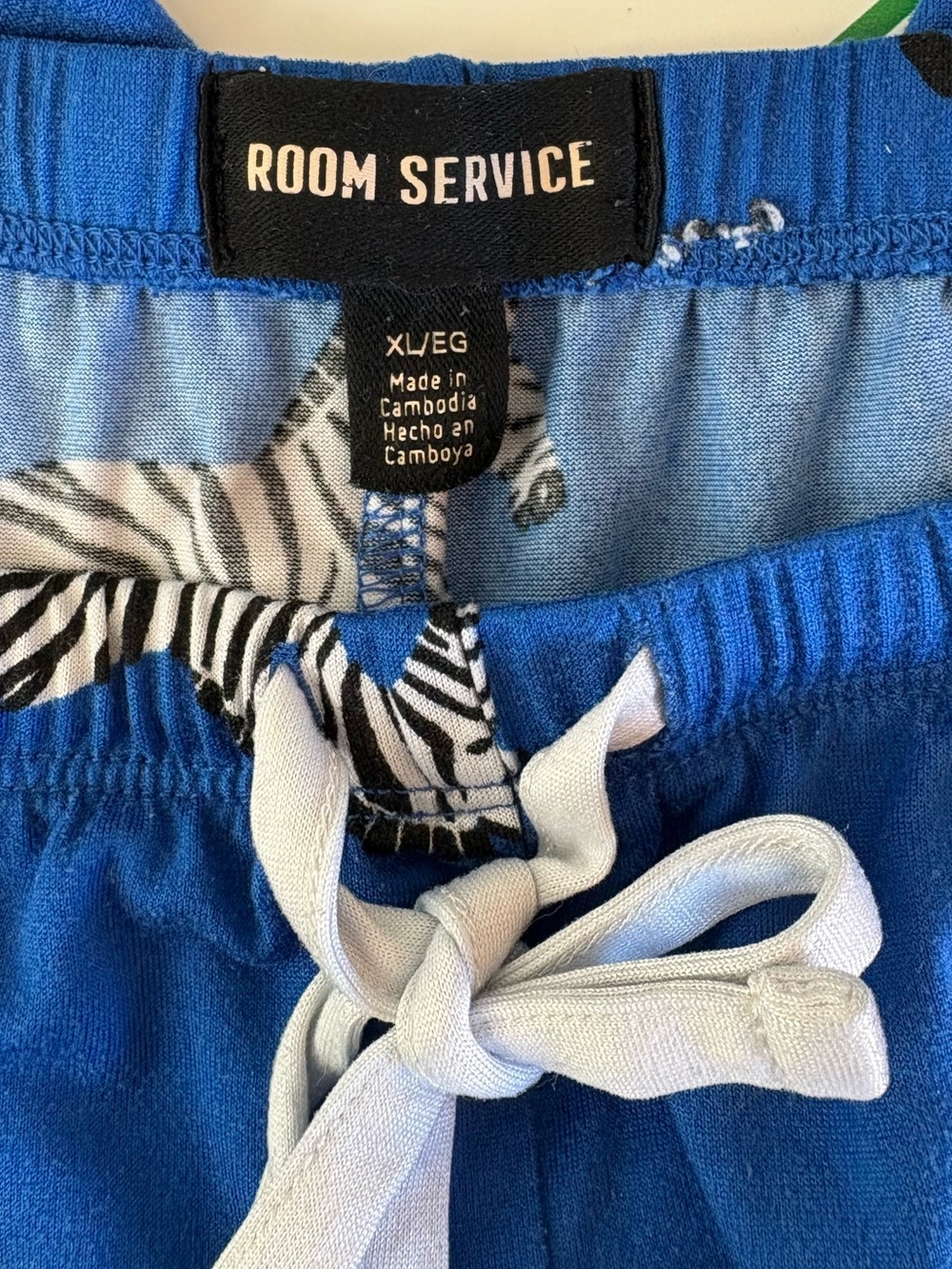 Room Service Blue Zebra Print Short Sleeve Cropped Pants Pajama 2PC Set XL EUC - Picture 8 of 13